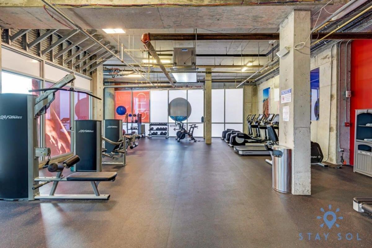 Apartment With Bay View Balcony - Pool - Up To 6 - Gym Hollywood Exterior photo