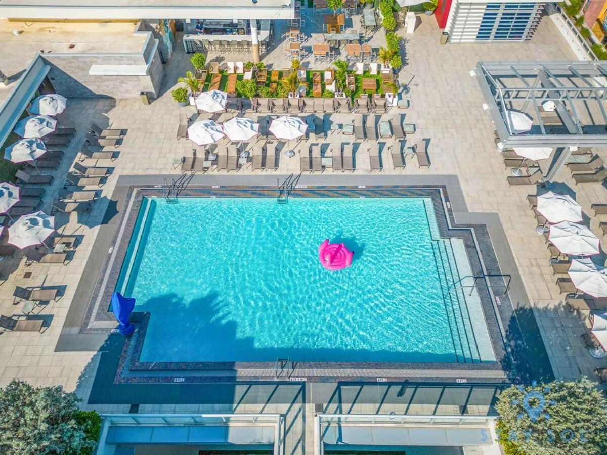 Apartment With Bay View Balcony - Pool - Up To 6 - Gym Hollywood Exterior photo