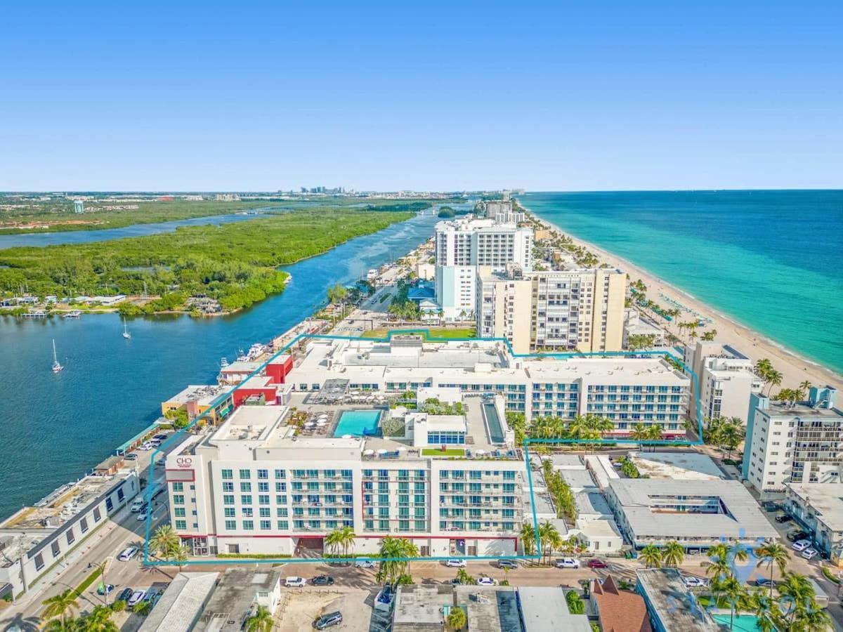 Apartment With Bay View Balcony - Pool - Up To 6 - Gym Hollywood Exterior photo